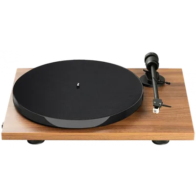 Pro-Ject E1.2 Walnut Pick pleier